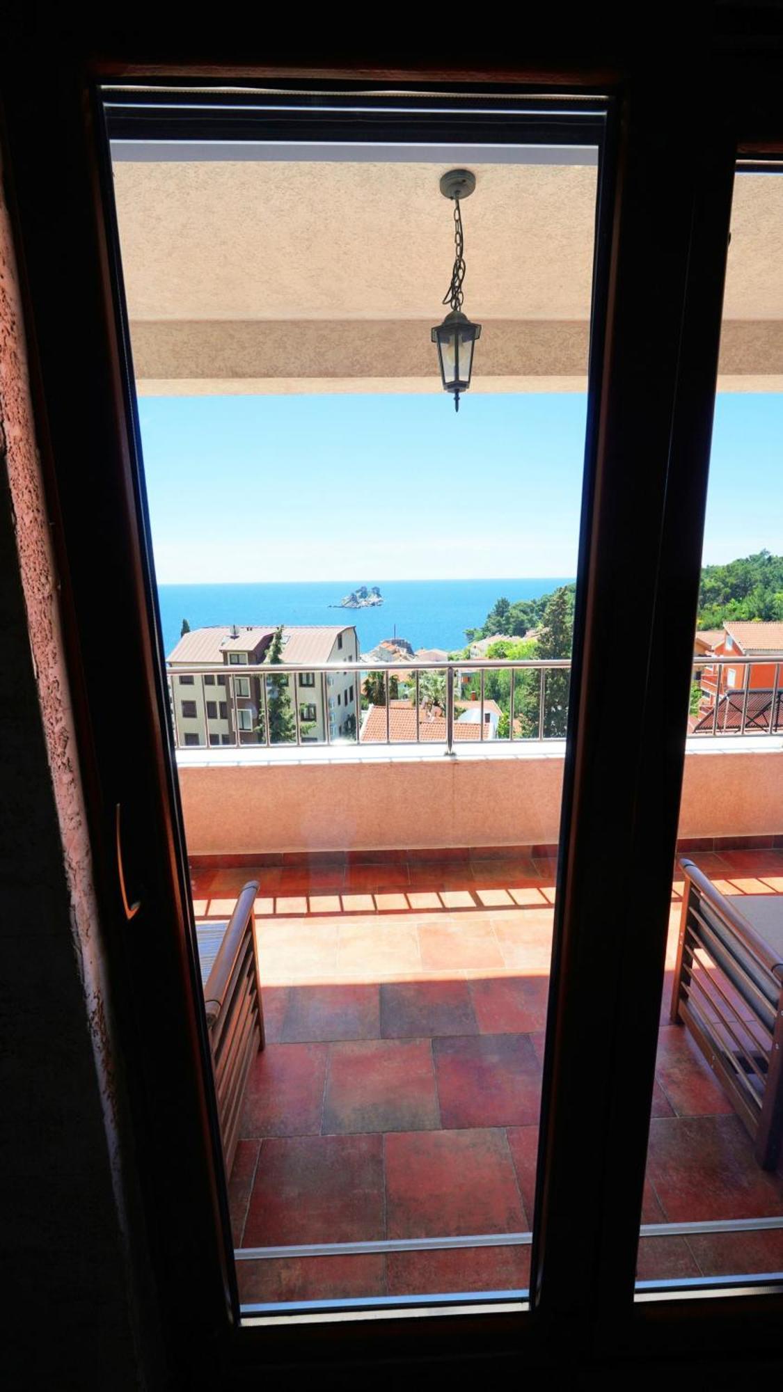 Medin Apartments Bluvista Petrovac 外观 照片