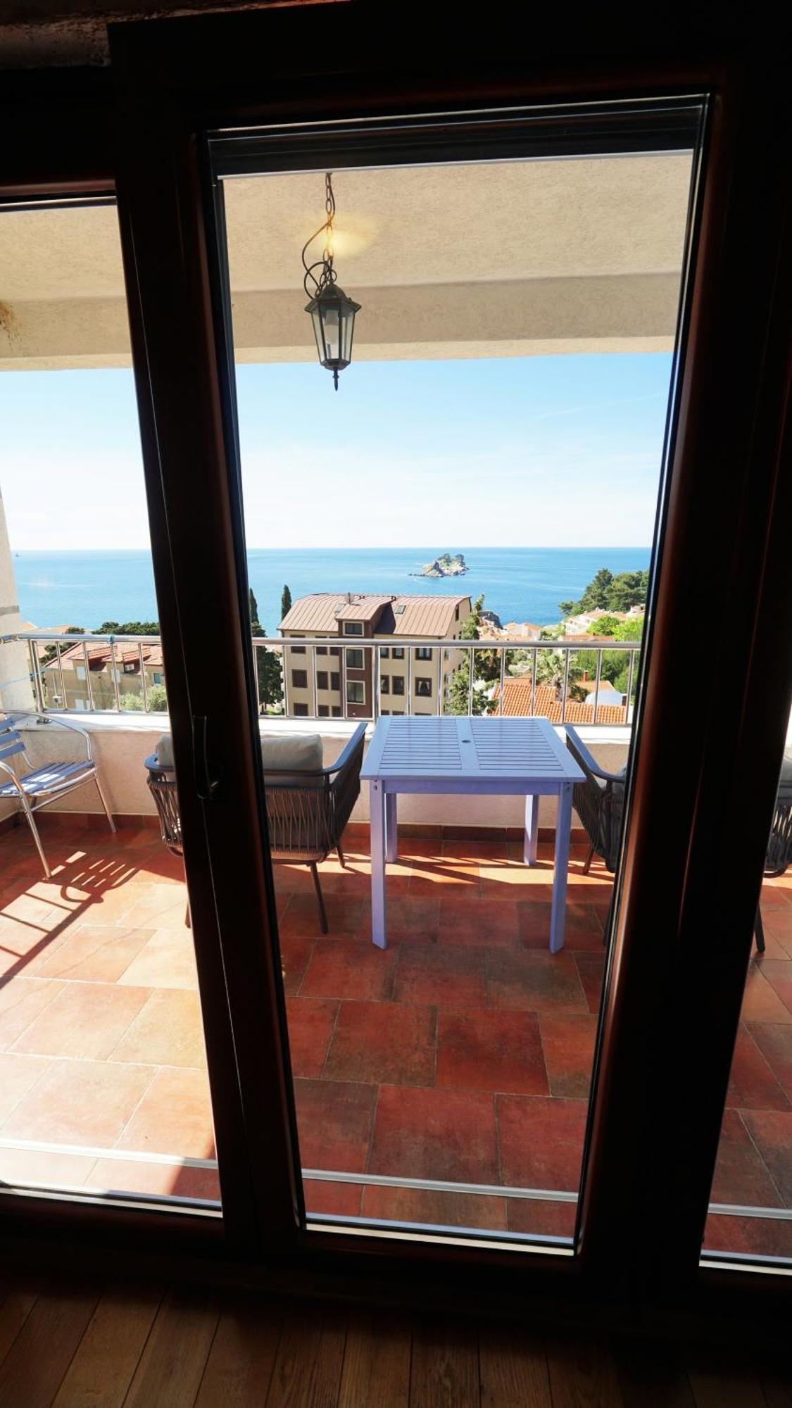Medin Apartments Bluvista Petrovac 外观 照片