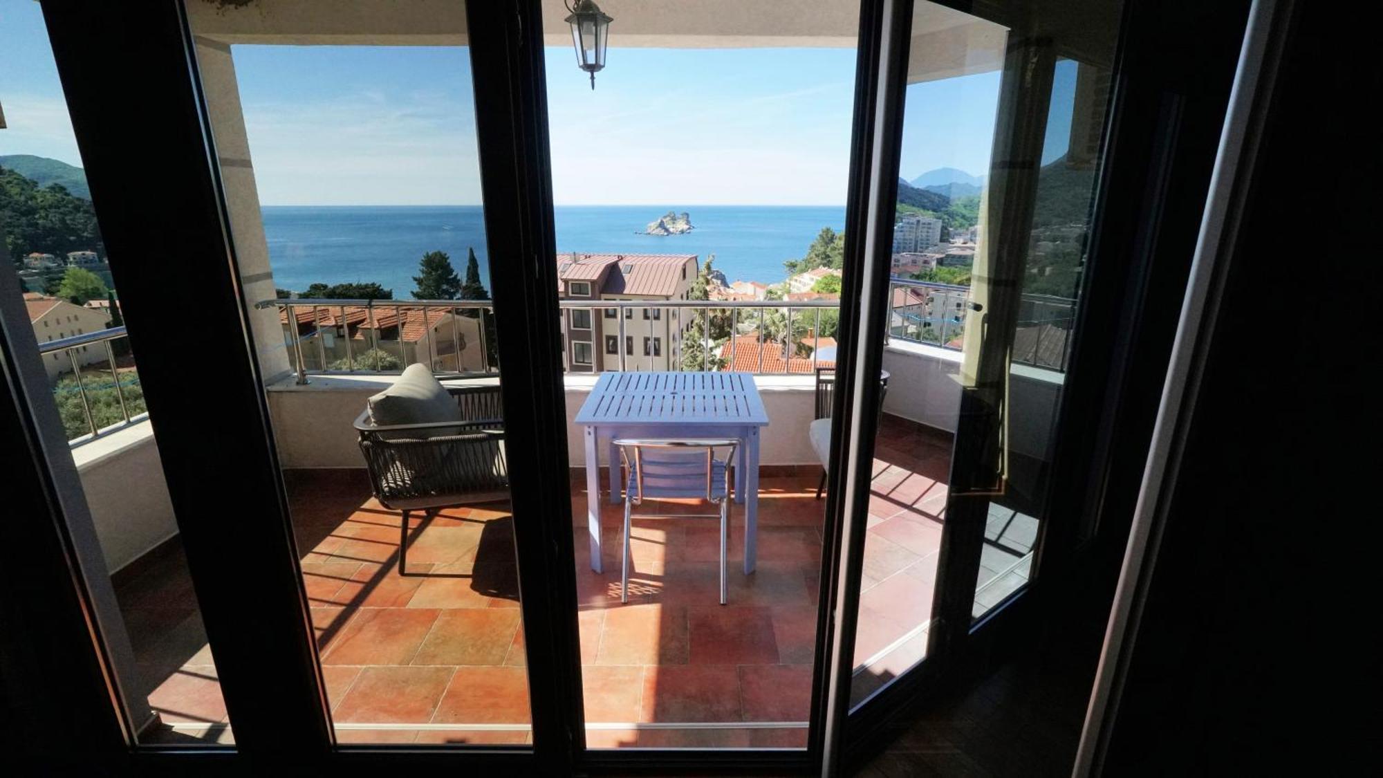 Medin Apartments Bluvista Petrovac 外观 照片