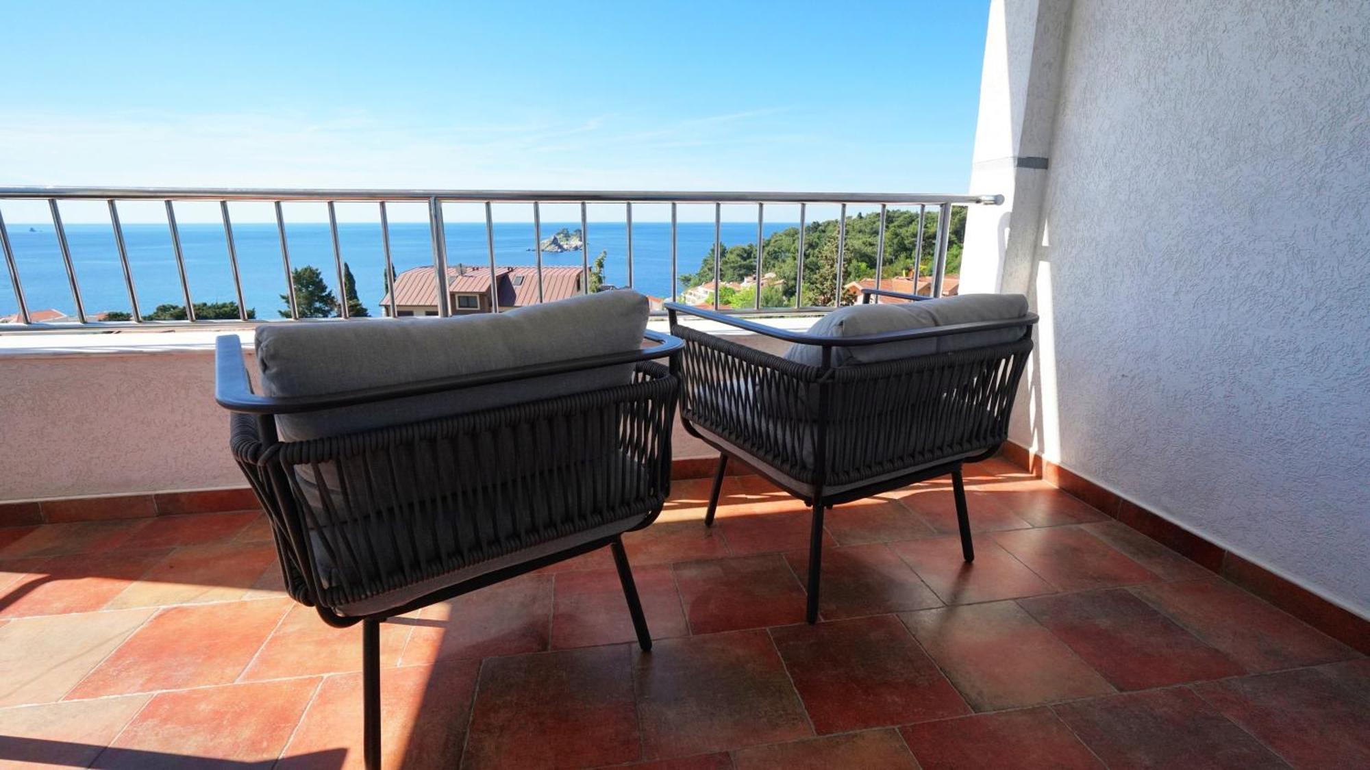Medin Apartments Bluvista Petrovac 外观 照片