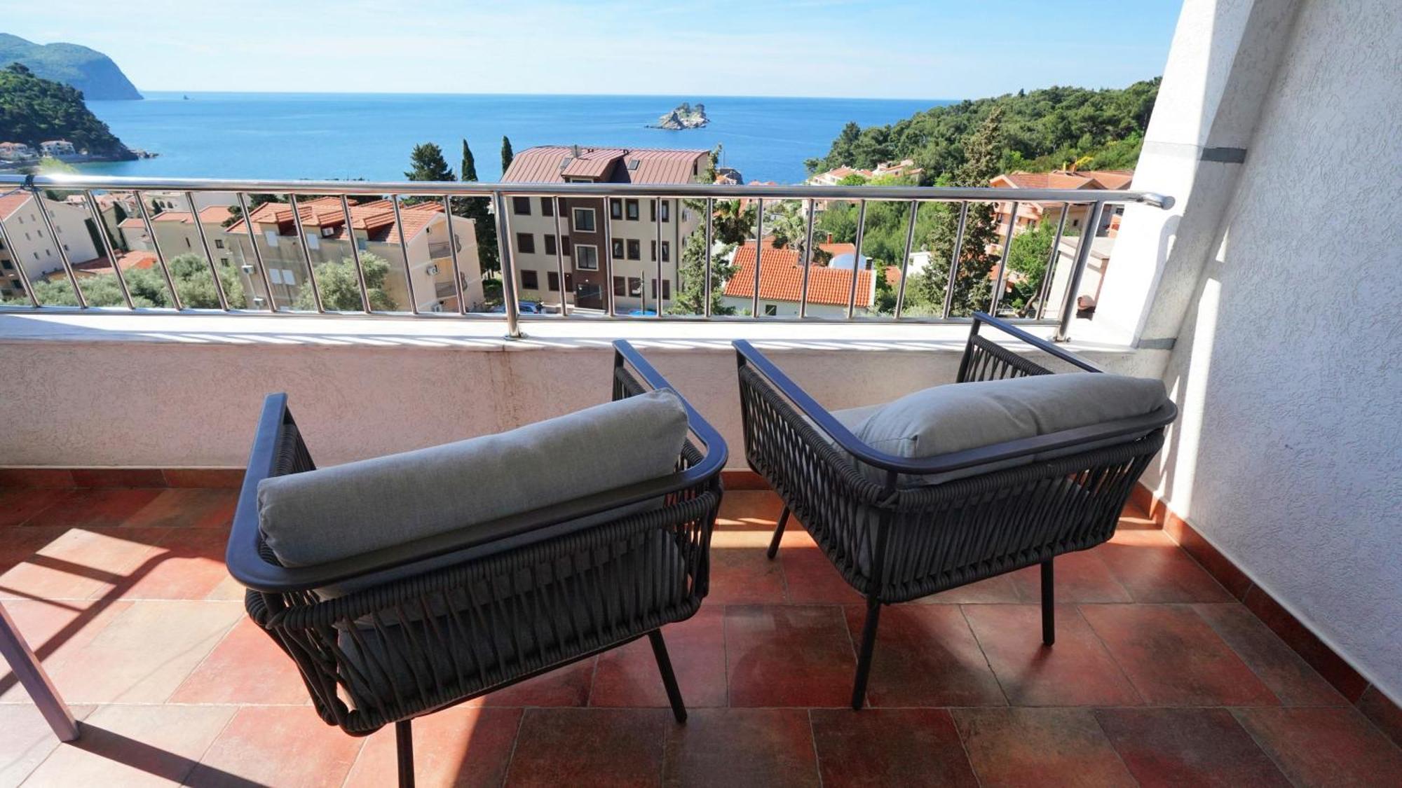 Medin Apartments Bluvista Petrovac 外观 照片