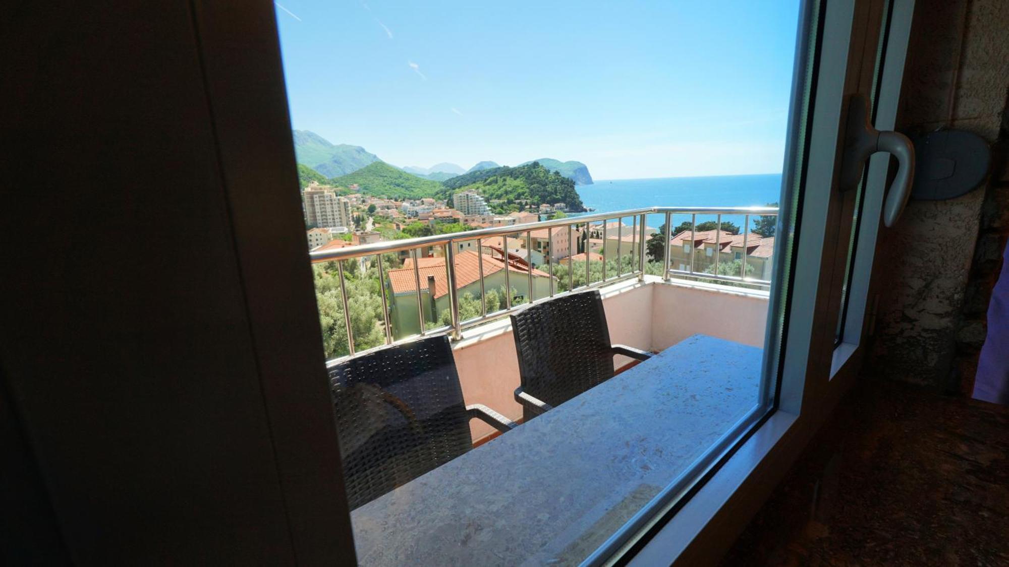 Medin Apartments Bluvista Petrovac 外观 照片