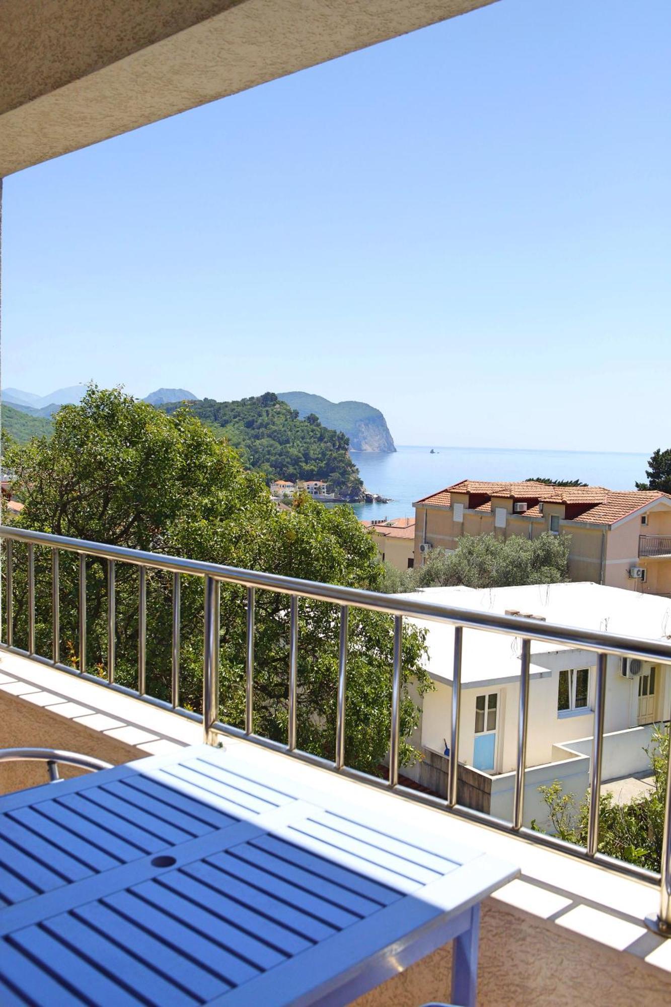 Medin Apartments Bluvista Petrovac 外观 照片
