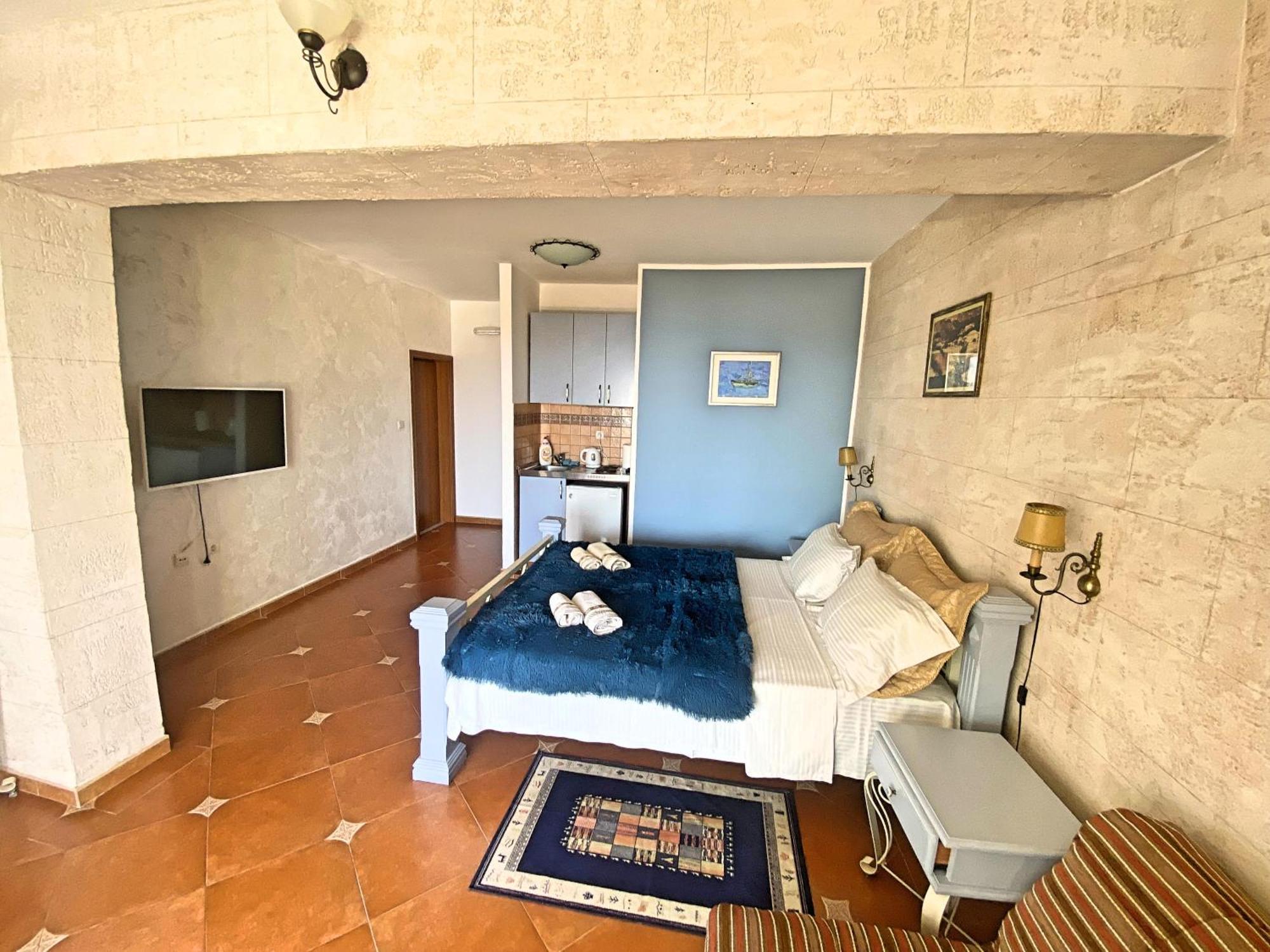 Medin Apartments Bluvista Petrovac 外观 照片